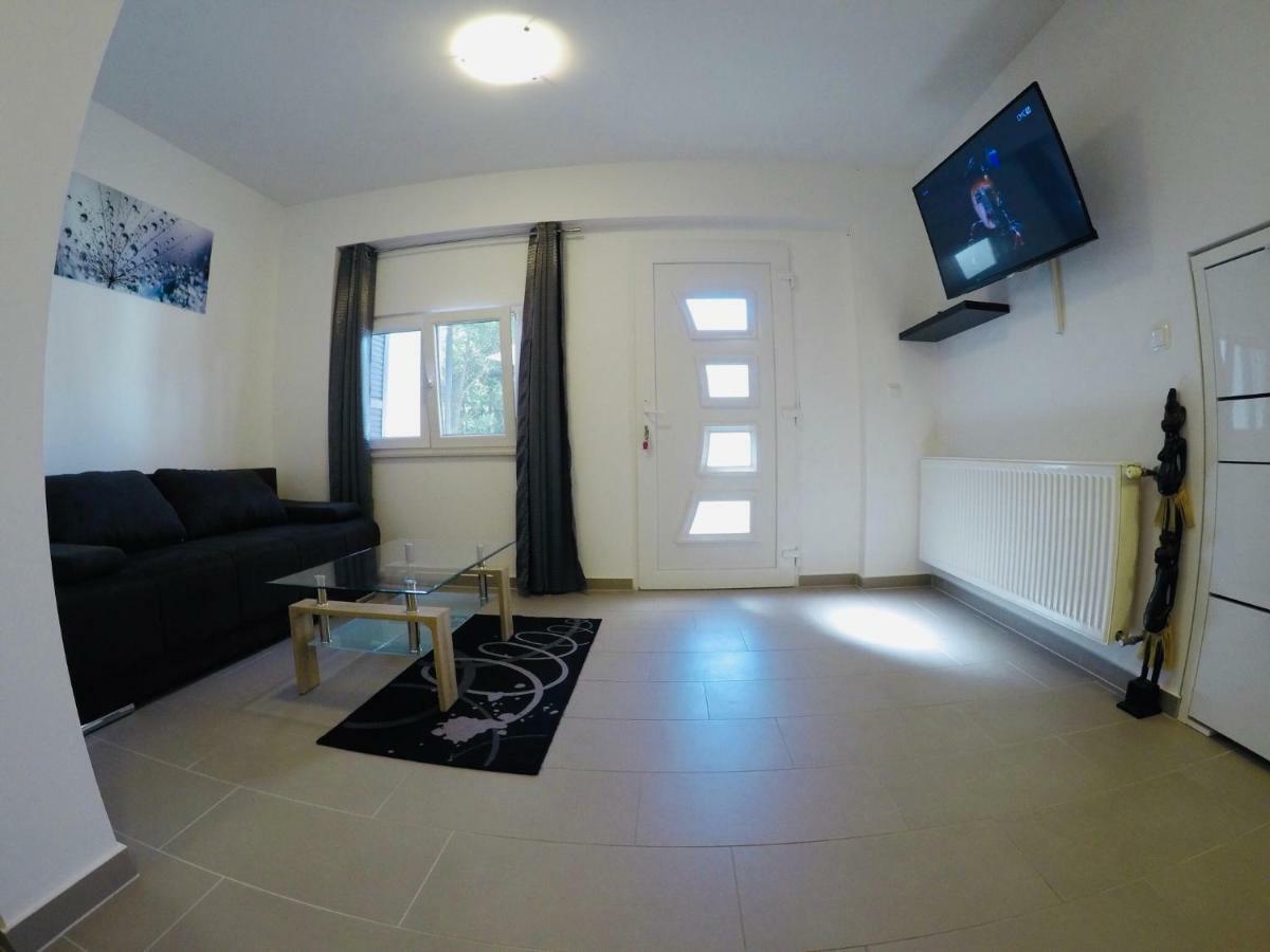 Apartments Lopac Jadranovo Eksteriør billede