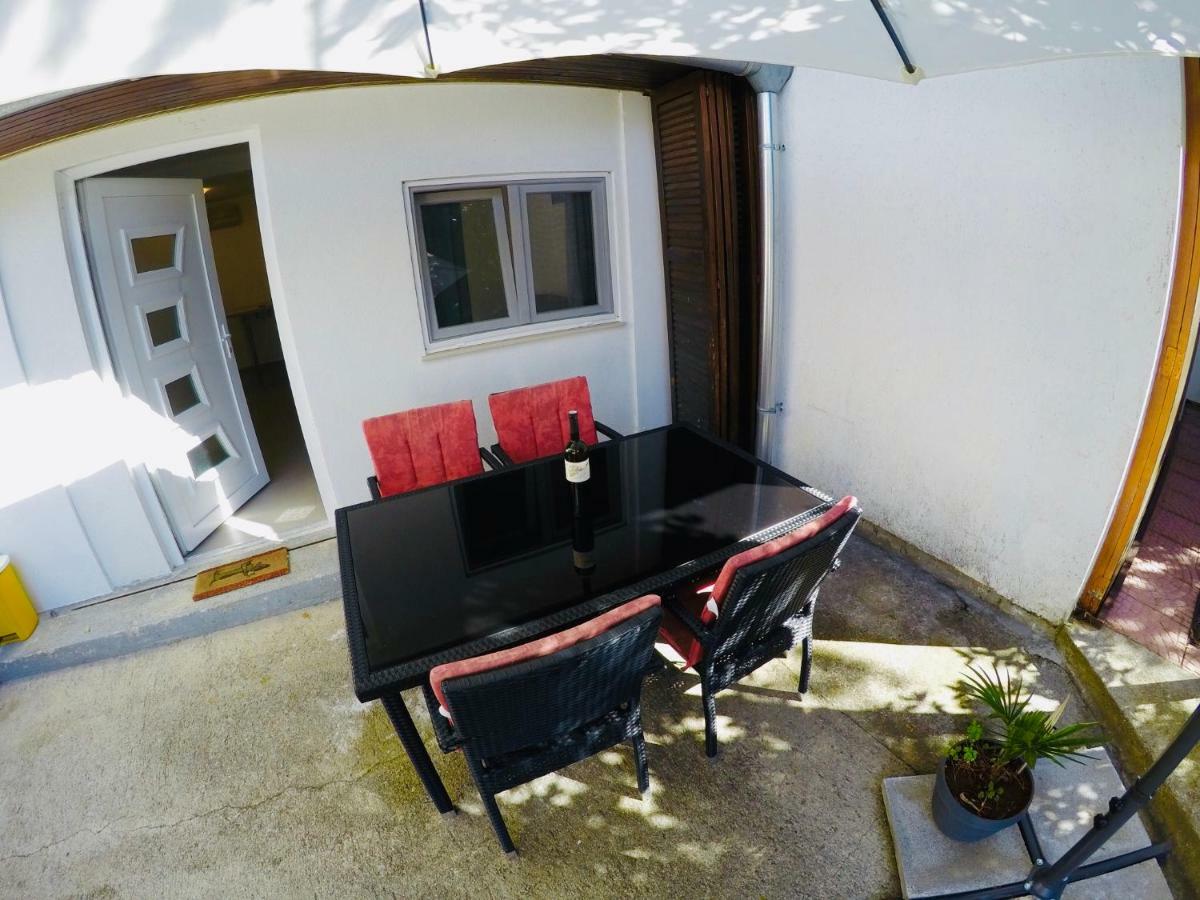 Apartments Lopac Jadranovo Eksteriør billede